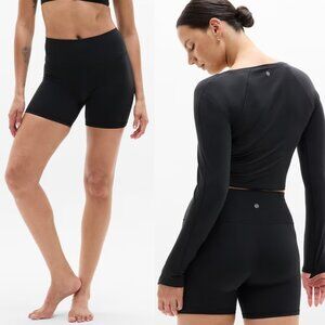 Athleta Black Transcend High Rise 4” Short Biker Yoga Workout Womens Size XS